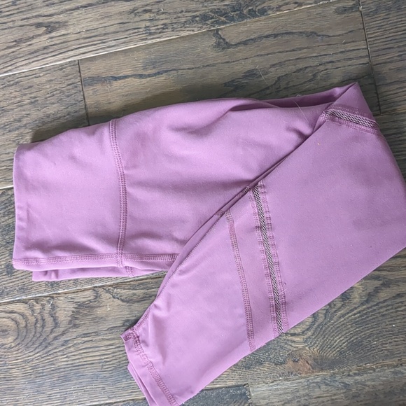 2 leggings Old Navy Active, Size Small Petite - Picture 2 of 5